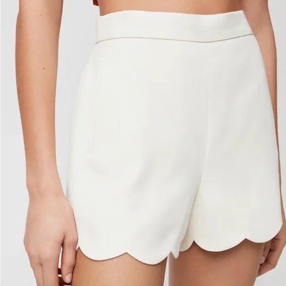 Wilfred Pants - Aritzia Wilfred Birch Scallop-Hem High-Waist Shorts 4 nWOT
